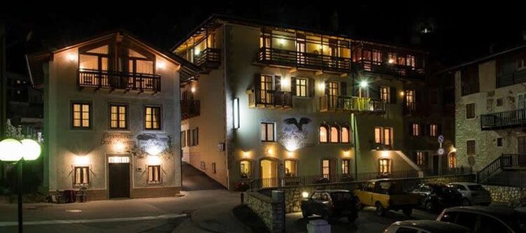 Sanlorenzo Hotel Abend2